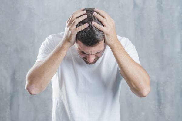 آیا هنگام تشنج امکان خفه شدن فرد وجود دارد؟