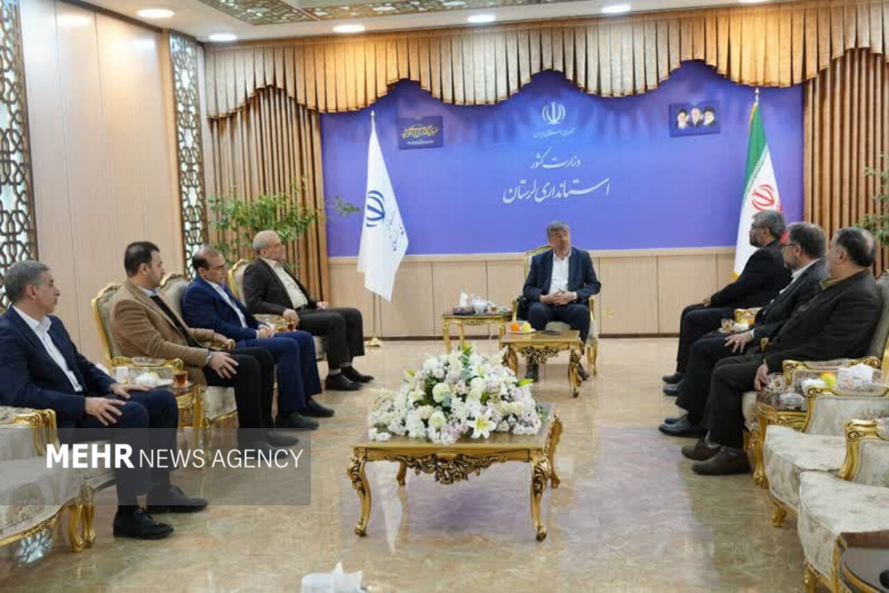 «معیشت» و «اشتغال» اولویت مسئولان لرستان باشد