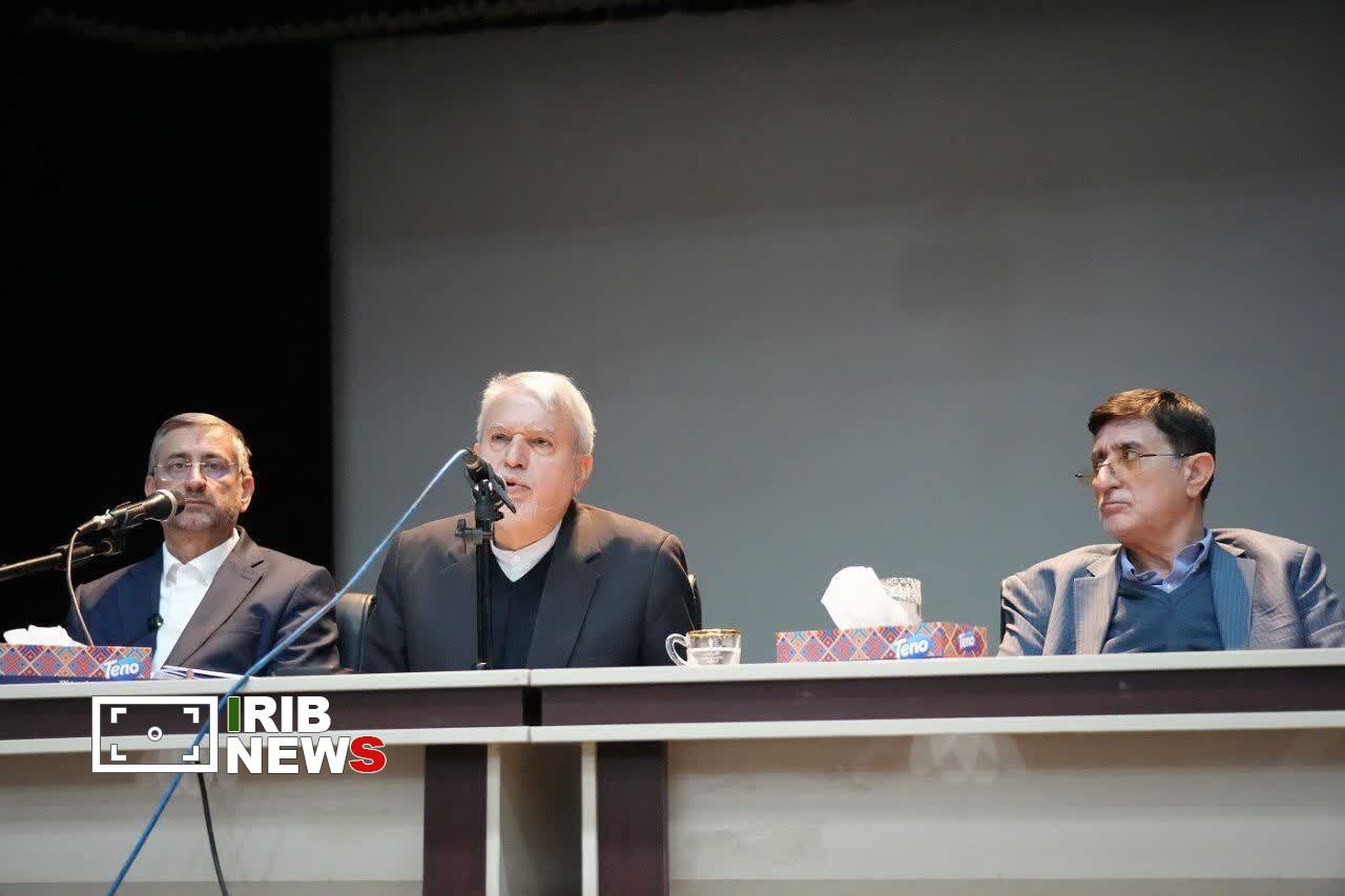 توسعه کشور در گرو انسجام، کارآمدی و تقویت سرمایه اجتماعی است