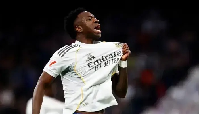 جنجال تمام نشدنی: درگیری وینی با ستاره رئال!