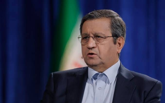 همتی: اولویت اصلی سیاست‌گذار پولی، مهار تورم است