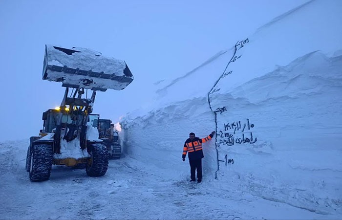 بازگشایی راه ارتباطی بیش از ۲۵۰ روستا در الیگودرز