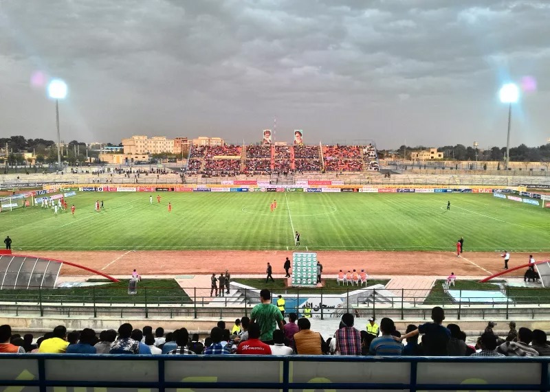 عملیات ترمیم چمن شهرقدس؛ روز از نو!