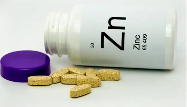 زینک را با معده خالی بخوریم یا همراه غذا؟