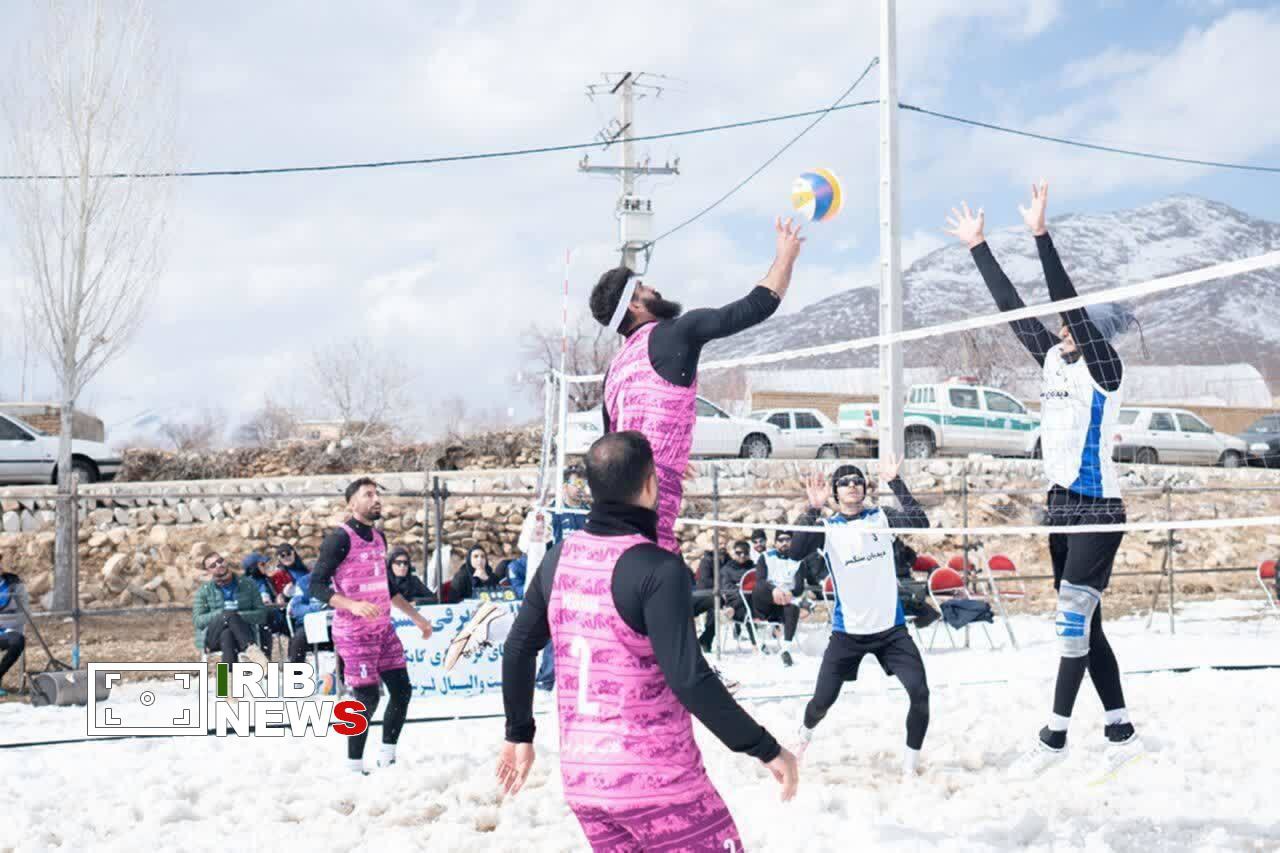 برگزاری مسابقات والیبال برفی کشور در الیگودرز لرستان
