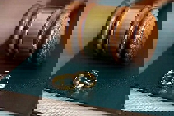 پرونده ۲۶۳ میلیاردتومانی مهریه در خرم‌آباد به سازش ختم شد