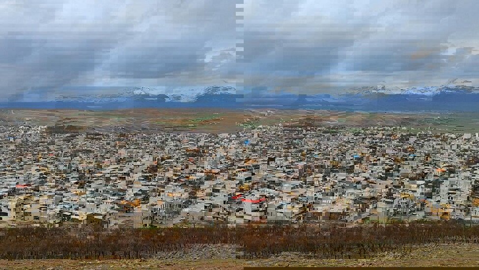 شهرستان دلفان و دو دهه انتظار روی خط محرومیت