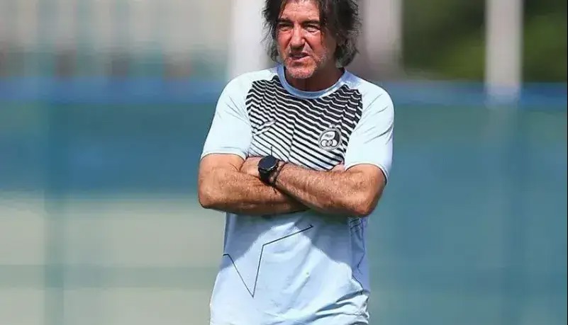 ساپینتو فردا سر تمرین استقلال