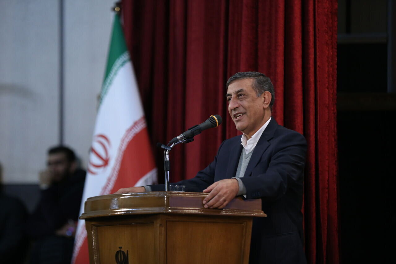 قائم‌پناه: معرفی ظرفیت‌های لرستان کلید جذب سرمایه و گردشگر است