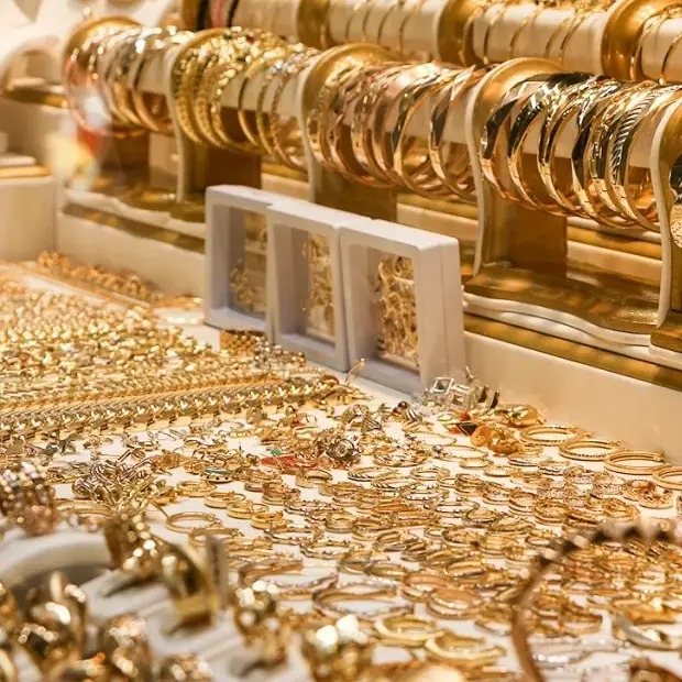 پیش‌بینی قیمت طلا و سکه فردا «دوشنبه»؛ تحرکات دلاری محدود در بازار