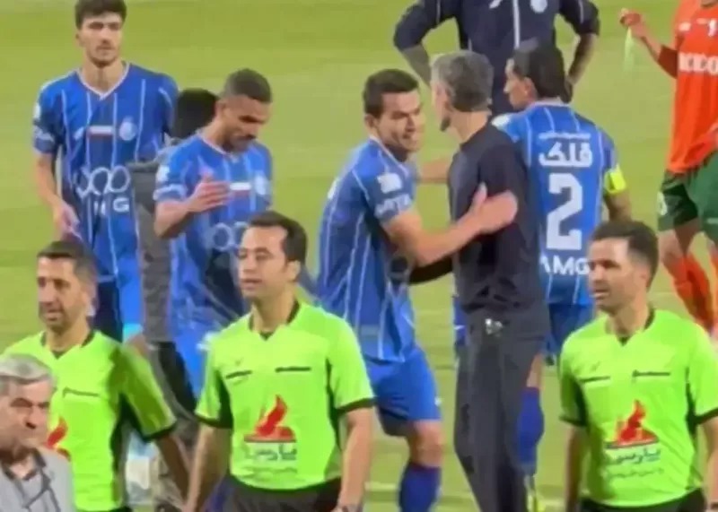 کارشناسی صحنه مشکوک مس - استقلال