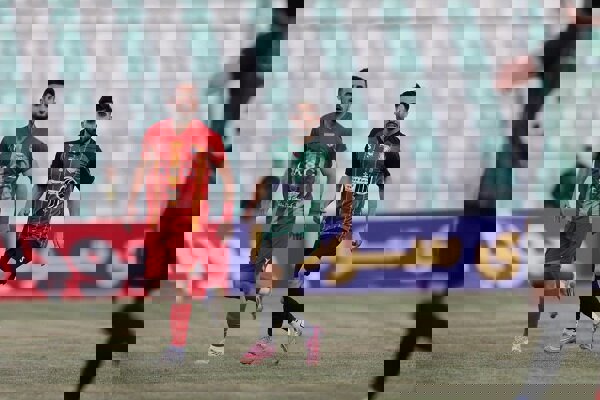 پیروزی دومیهمان و شوک ناگهانی یک‌میزبان در نیمه نخست بازی‌های هم‌زمان