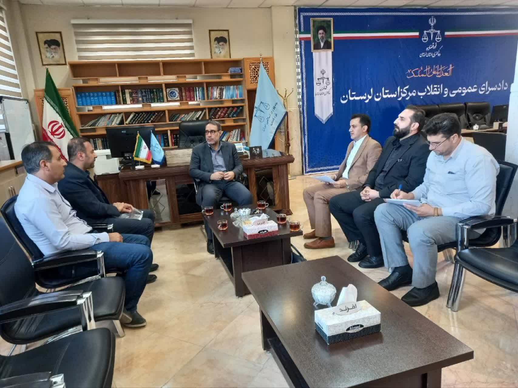 دستور دادستان لرستان برای رسیدگی ویژه به مشکلات آزادراه‌های استان