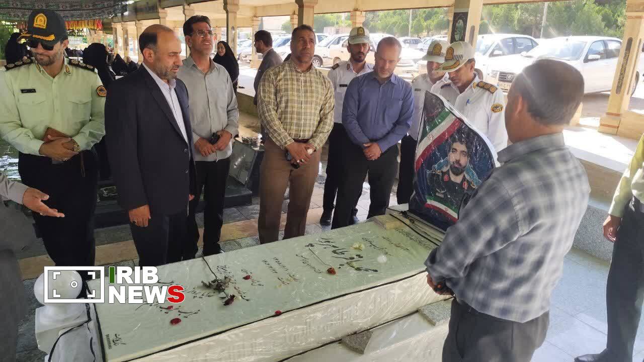 تجدید میثاق فرمانده انتظامی لرستان با شهدای جنگ رمضان در خرم‌آباد