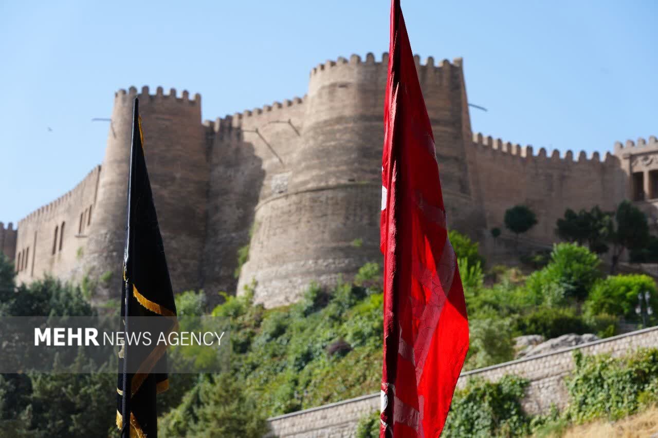 خیمه‌ای به وسعت لرستان؛ وقتی شهر سیاه می‌پوشد