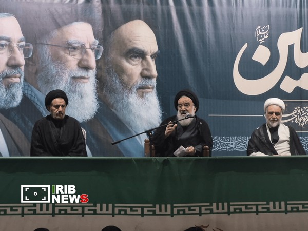 آیت الله خاتمی: دشمن در پی ایجاد تفرقه و تضعیف انسجام ملی است