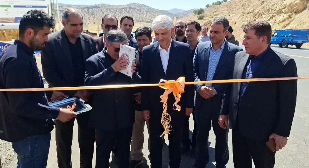 ۴ کیلومتر از محور کوهدشت- زانوگه افتتاح شد