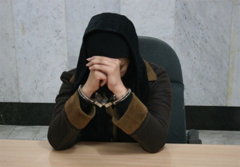 دستگیری ۲ زن سارق گوشواره‌های دختربچه‌ها در بروجرد