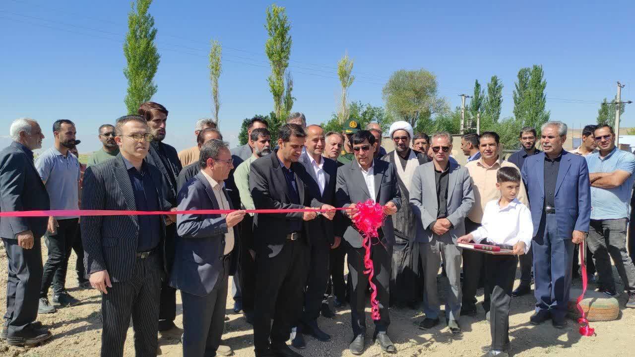 تجهیز یک هزار و ۳۰۰ هکتار زمین کشاورزی لرستان به سیستم‌ نوین آبیاری