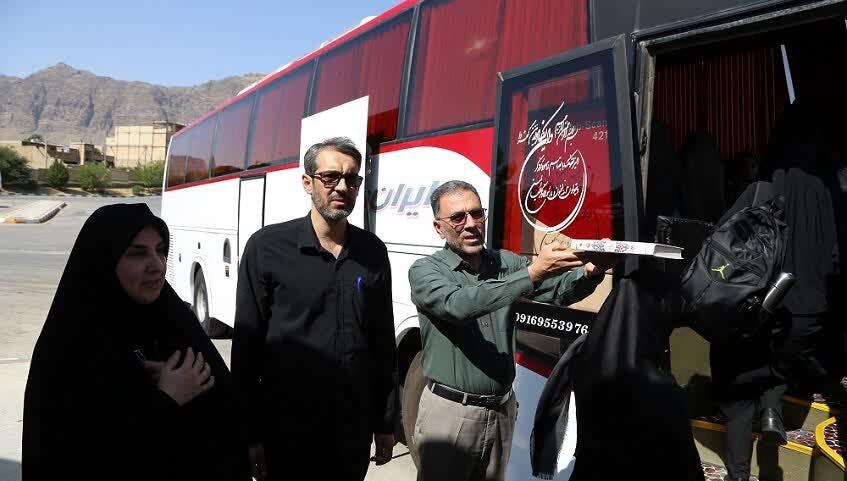 اعزام ۸۳۰ دانشجوی لرستان به مراسم تشییع پیکر رهبر شهید