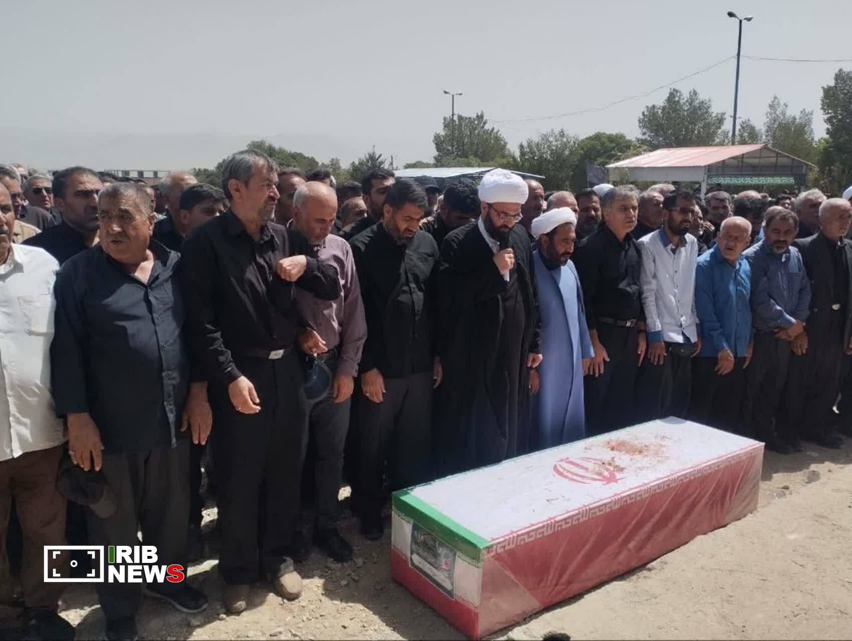 تشییع پیکر شهید احسان ماهور بختیاری در دورود