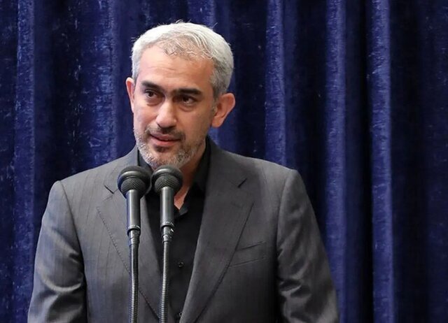وزیر اقتصاد: دشمن آرزوی زمین‌ زدن اقتصاد ایران را به گور خواهد برد