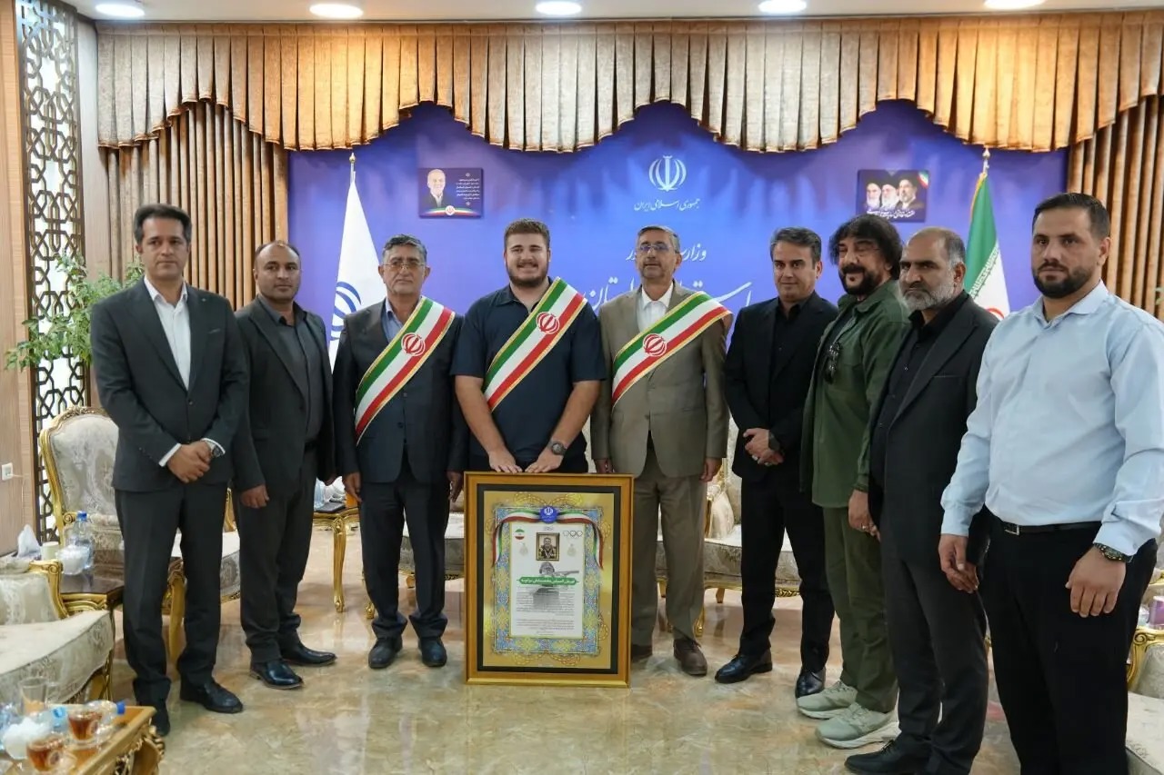 حمایت از قهرمانان ورزشی لرستان با جدیت ادامه دارد
