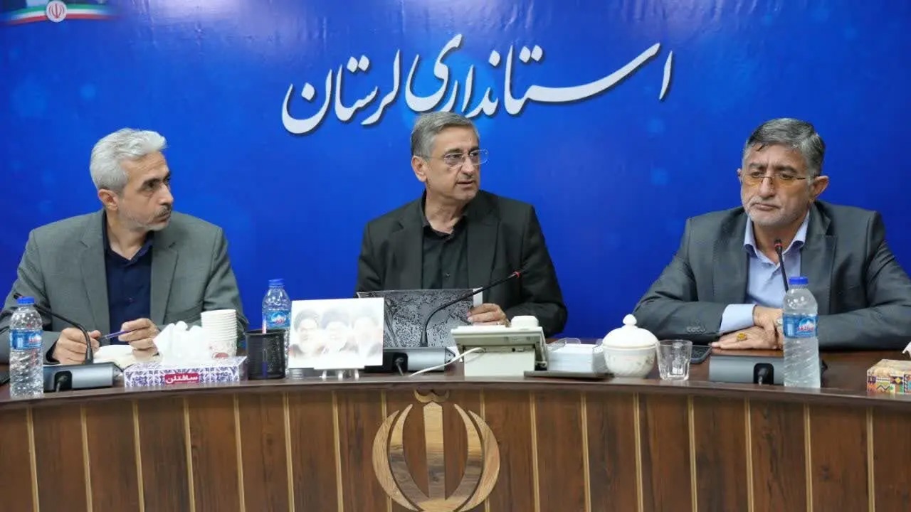 تأکید استاندار لرستان بر بهبود وضعیت منابع طبیعی و فضای سبز بام لرستان