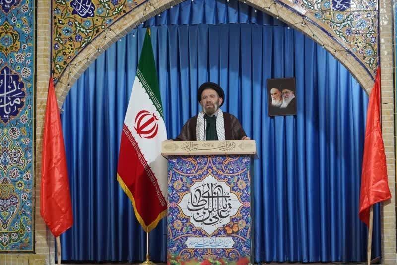 امام‌جمعه خرم آباد: ضربات نیرو‌های مسلح دشمن را وادار به عقب‌نشینی می‌کند