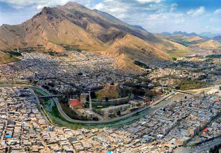 وعده مسئولان برای ایجاد زیرساخت‌های مجموعه گردشگری «بام خرم‌آباد»
