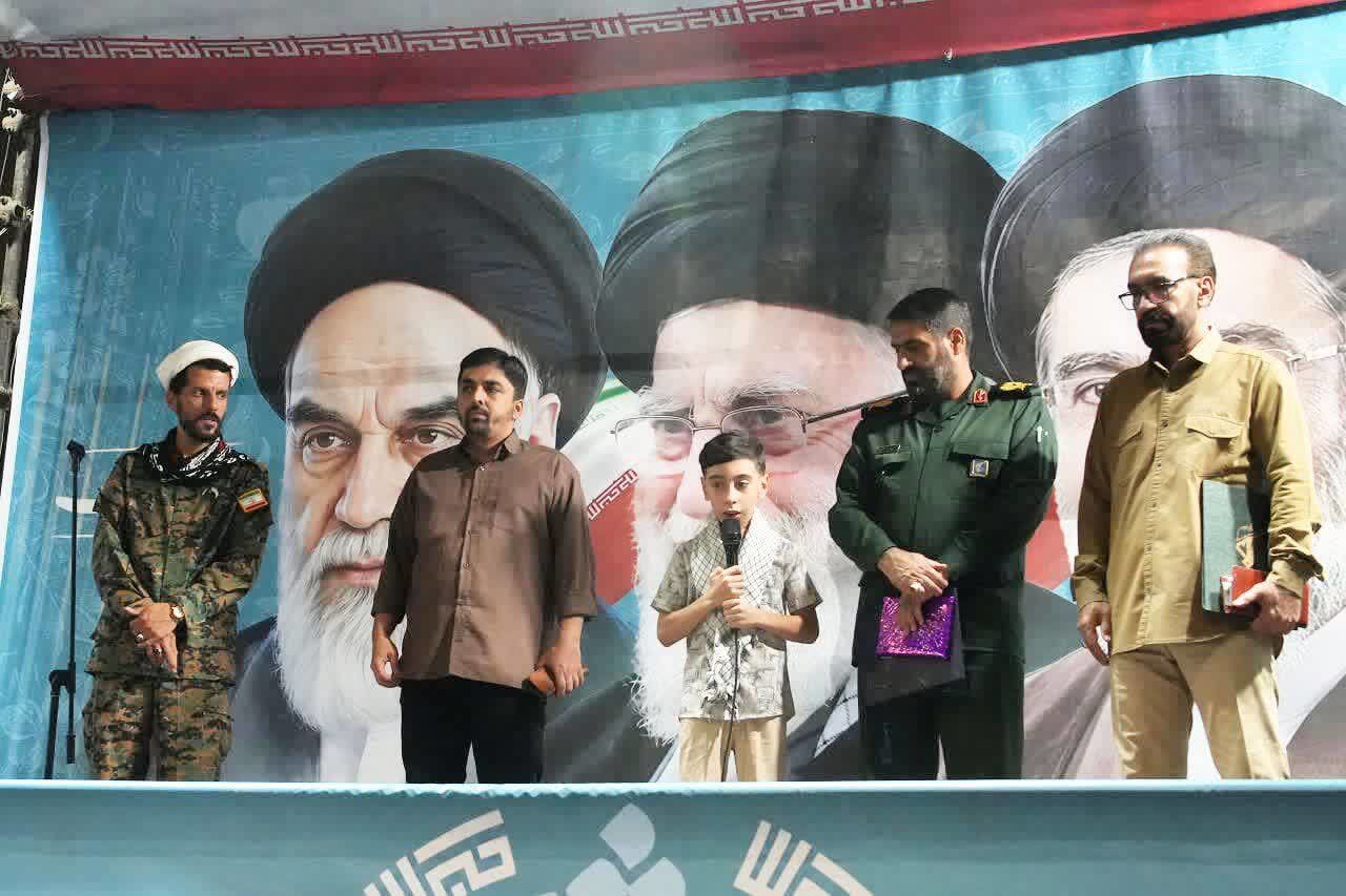 قدردانی فرمانده سپاه لرستان از حضور مردم در سنگر خیابان