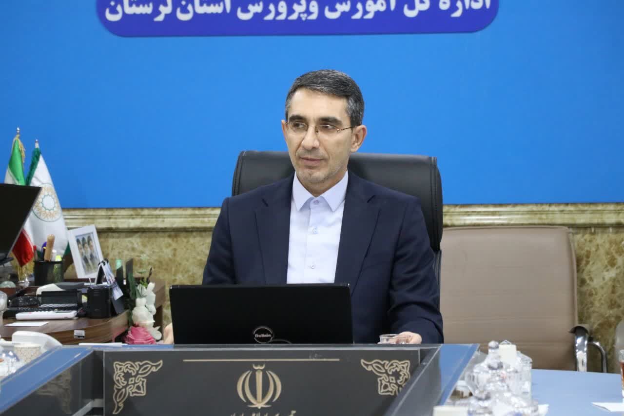 توزیع کتاب‌درسی دانش‌آموزان لرستانی از ابتدای شهریورماه