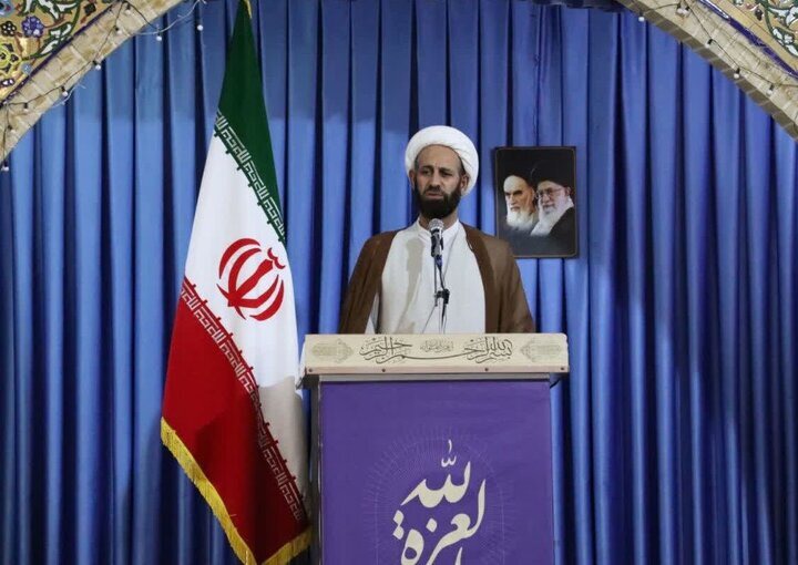 انتقاد امام‌جمعه موقت خرم‌آباد از وضعیت بدحجابی در جامعه