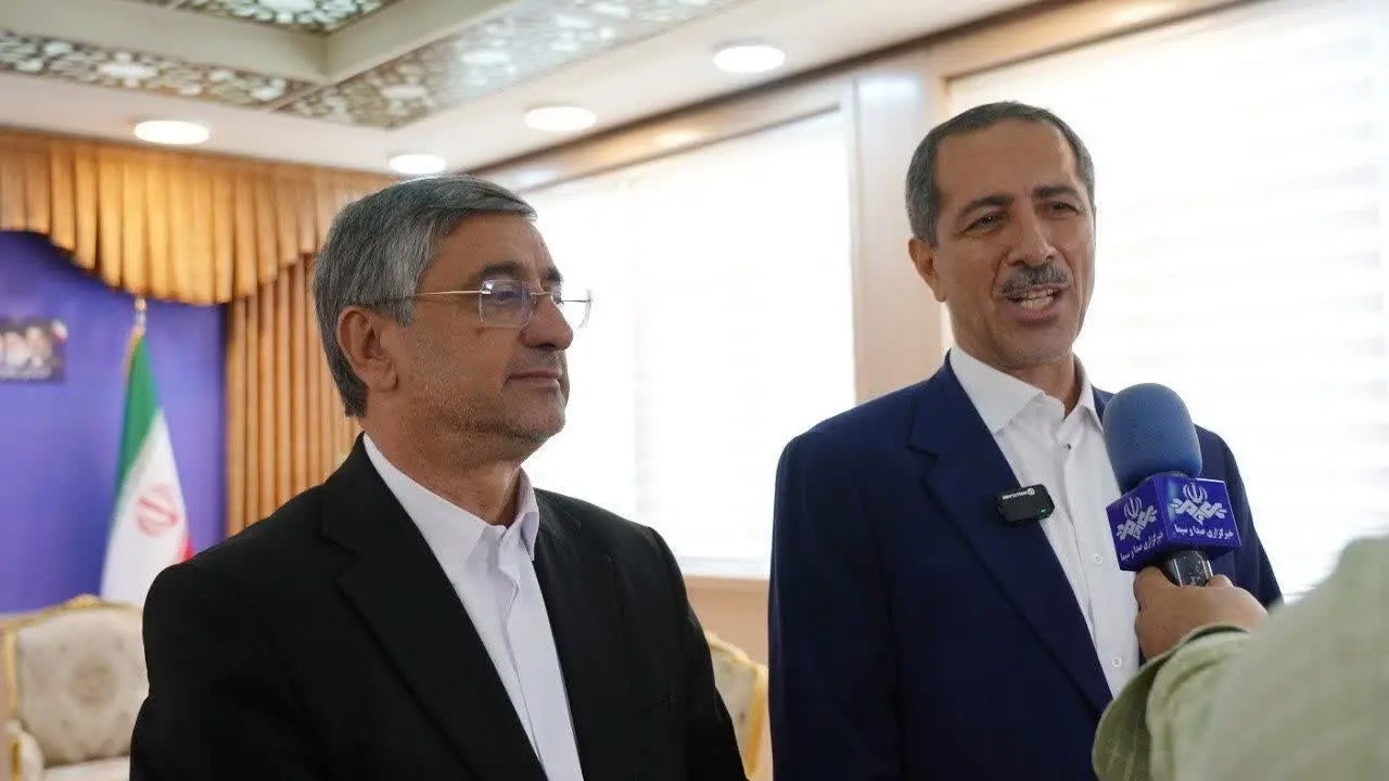 پیگیری‌های استاندار لرستان برای احیا صدرفولاد قابل تقدیر است