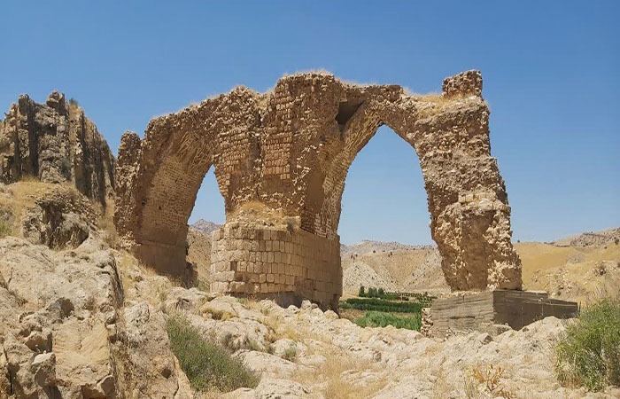 آغاز عملیات حفاظت و مرمت پل تاریخی سیاه‌پله لرستان