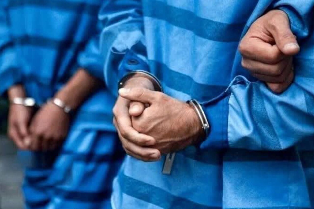 دستگیری ۸ سارق و کشف ۲۴ فقره سرقت در بروجرد