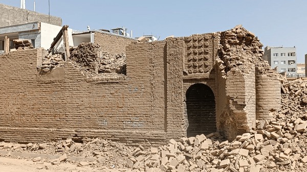 احضار قانونی آمران و عاملان دخیل در تخریب بنای تاریخی سبزوار