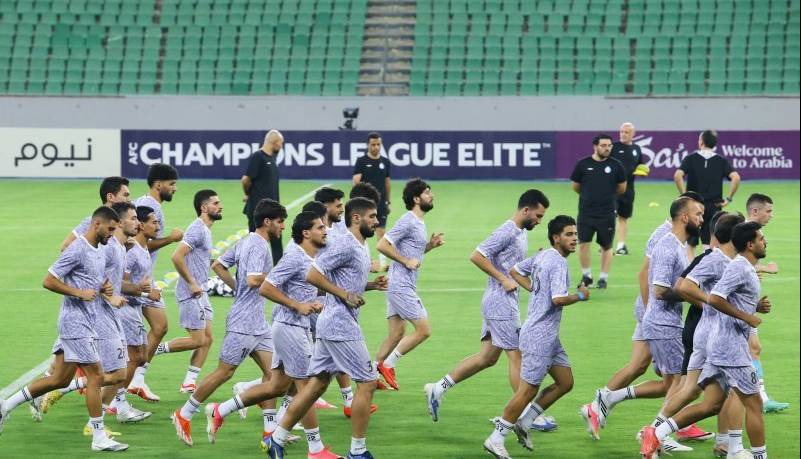 کارت ملی بازیکنان استقلال در گرو هتل!