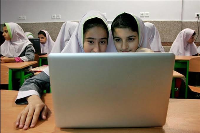 اتصال ۱۸۰ مدرسه لرستان به فیبر نوری