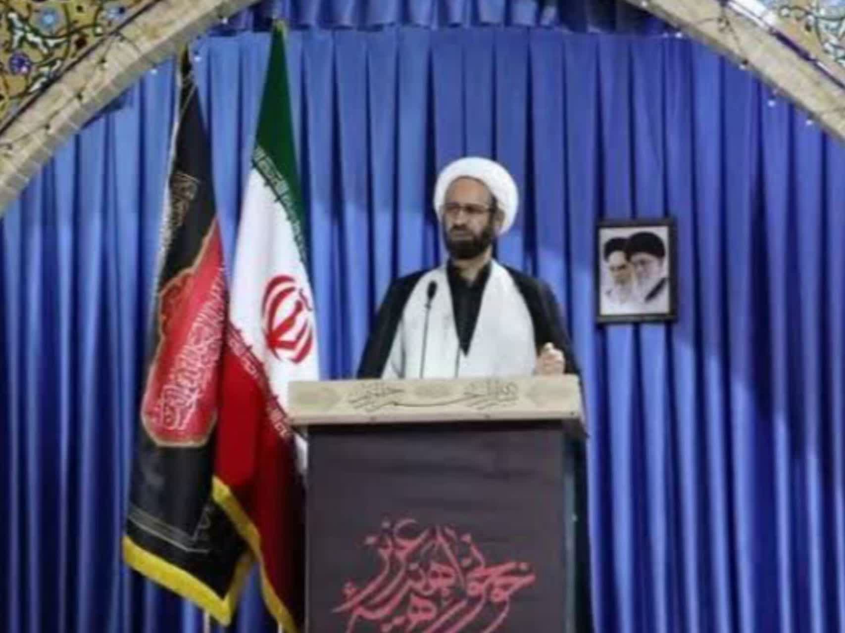 امنیت کشور مرهون ایثار نیروهای نظامی و انتظامی است