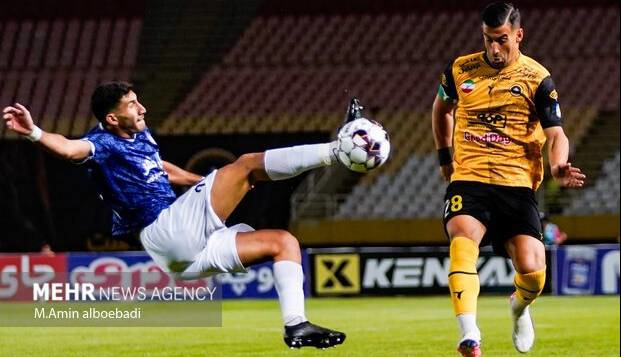 دربی اصفهان زیر سایه رقابت برای صدر؛ فجر دنبال فرار با سرمربی جدید