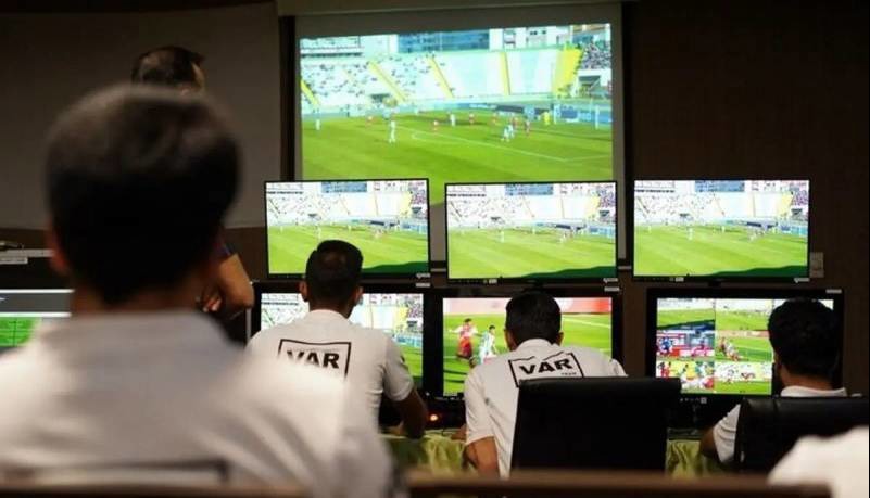 پرونده‌های شکایت از داوران لیگ یک تلنبار شد!