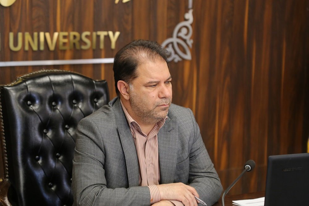 مطالبات اعضای هیئت علمی دانشگاه لرستان روی میز رئیس دانشگاه
