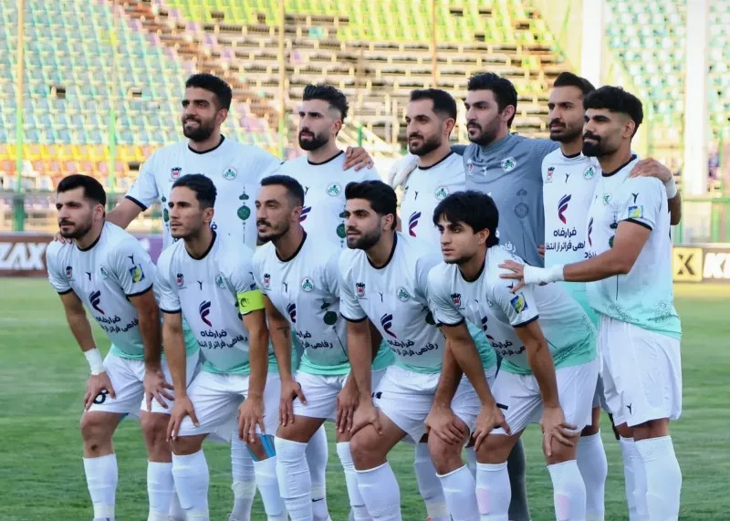 ربیعی با این ۱۱ نفر به دنبال اولین برد
